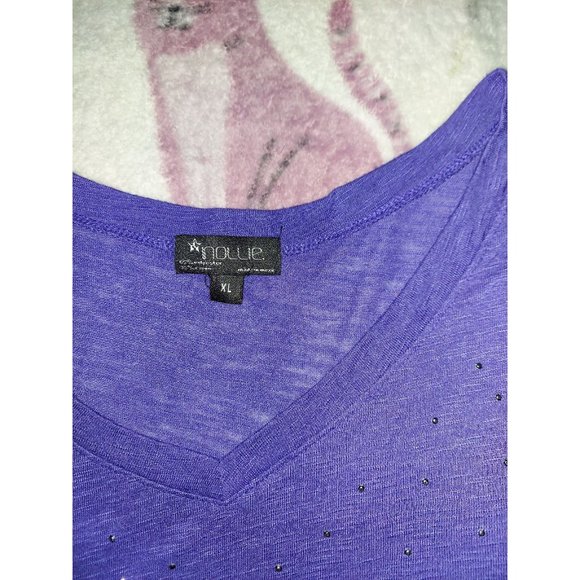 Nollie V Neck - Picture 3 of 4